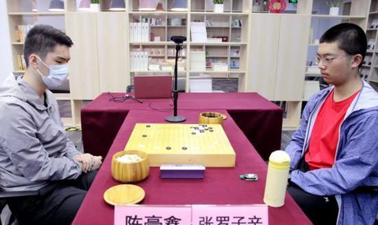 围棋死活大全赵治勋_赵治勋《我的履历书》：ai统领下的围棋让我看不懂_赵治勋围棋精解7本