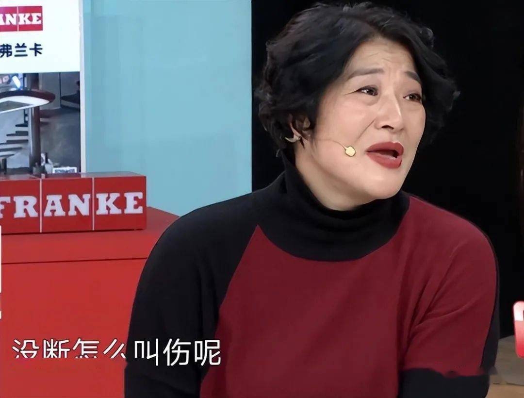 中国女排最新剧照：彭昱畅演陈忠和白浪神似郎平_彭昱畅女排角色_中国女排彭昱畅